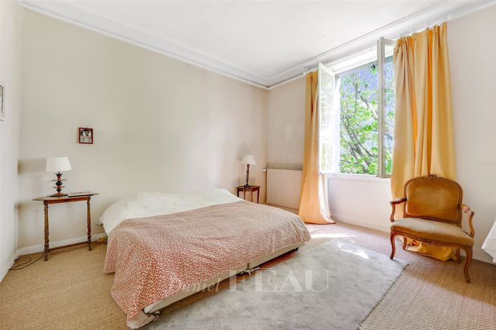 Image No.10-10 Bed House for sale