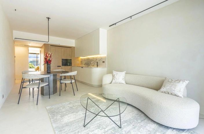 Image No.1-Appartement de 2 chambres à vendre à Cannes