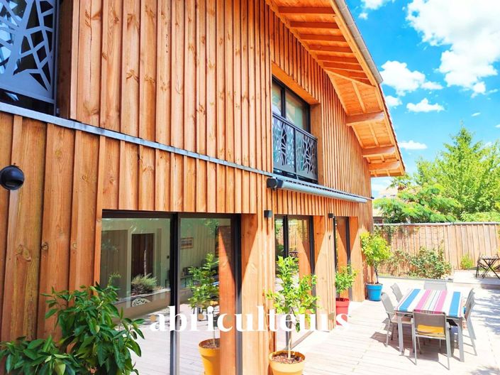 Image No.12-5 Bed House for sale