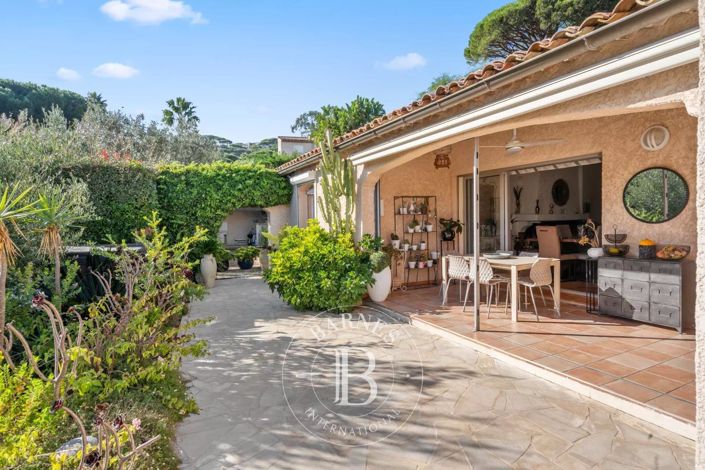 Image No.2-3 Bed House for sale