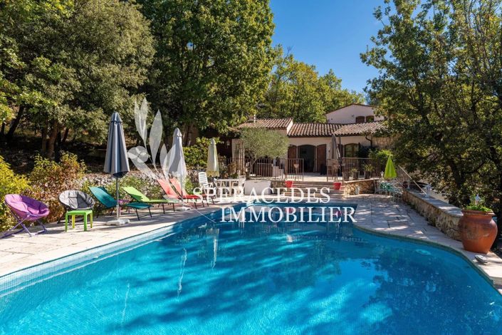 Image No.4-Maison de 5 chambres à vendre à Saint-Cézaire-sur-Siagne