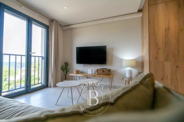 Image No.2-Apartment for sale