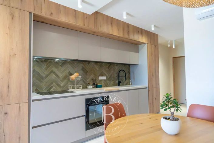 Image No.6-Apartment for sale