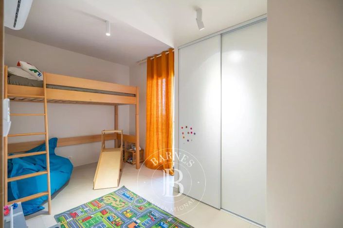 Image No.8-Apartment for sale