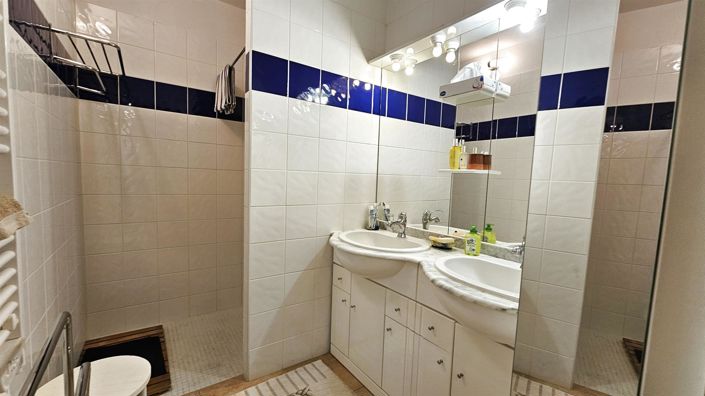 Image No.13-2 Bed House for sale