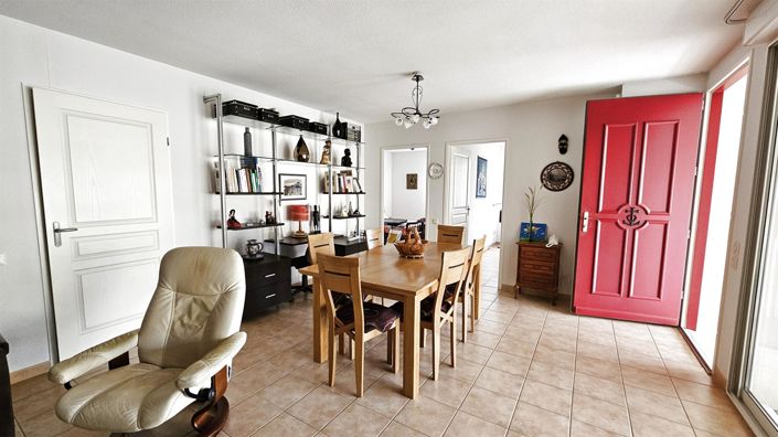 Image No.7-2 Bed House for sale