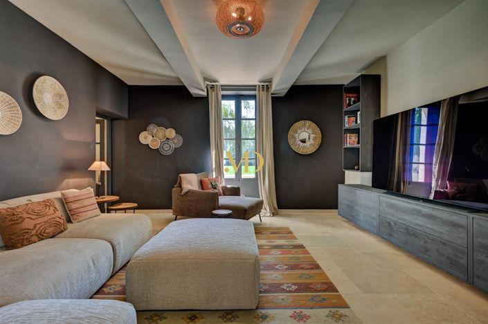 Image No.29-7 Bed House for sale