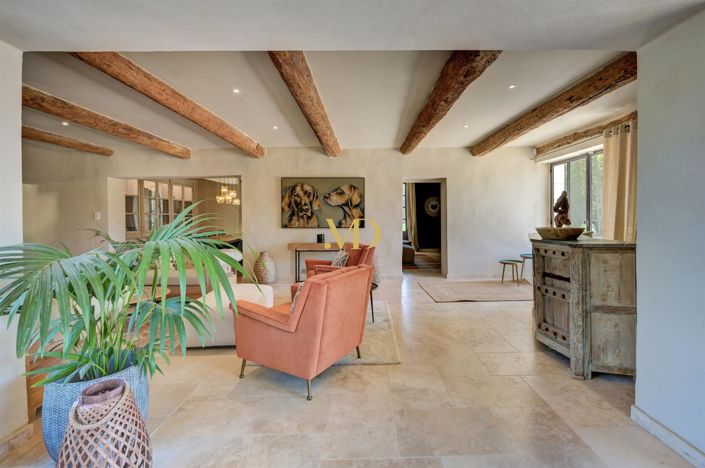 Image No.32-7 Bed House for sale