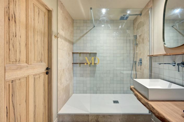 Image No.40-7 Bed House for sale