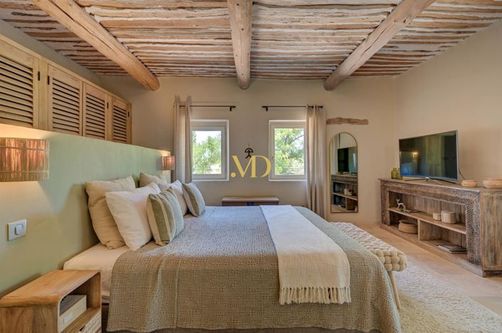 Image No.60-7 Bed House for sale