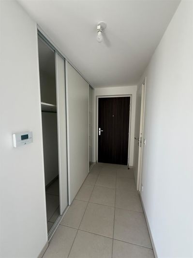 Image No.16-3 Bed Property for sale