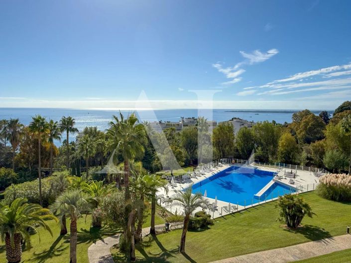 Image No.1-Appartement de 2 chambres à vendre à Golfe Juan
