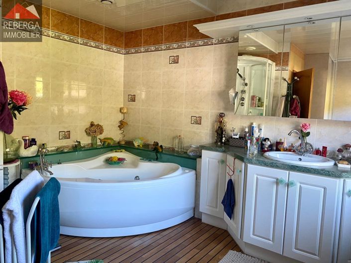 Image No.13-4 Bed House for sale