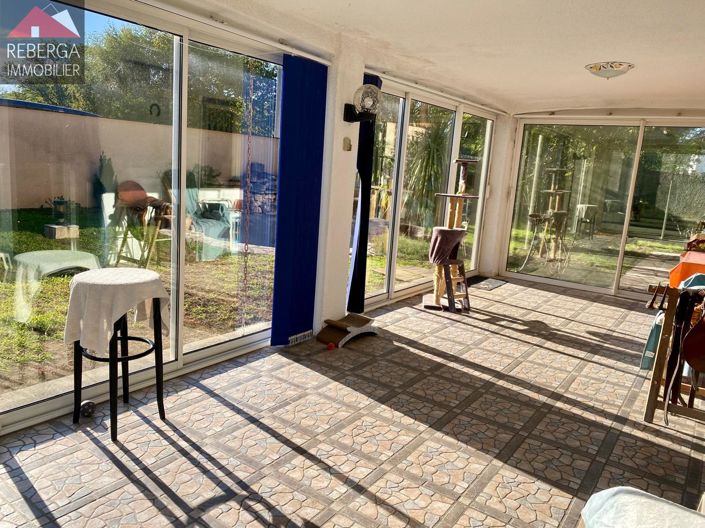 Image No.18-4 Bed House for sale