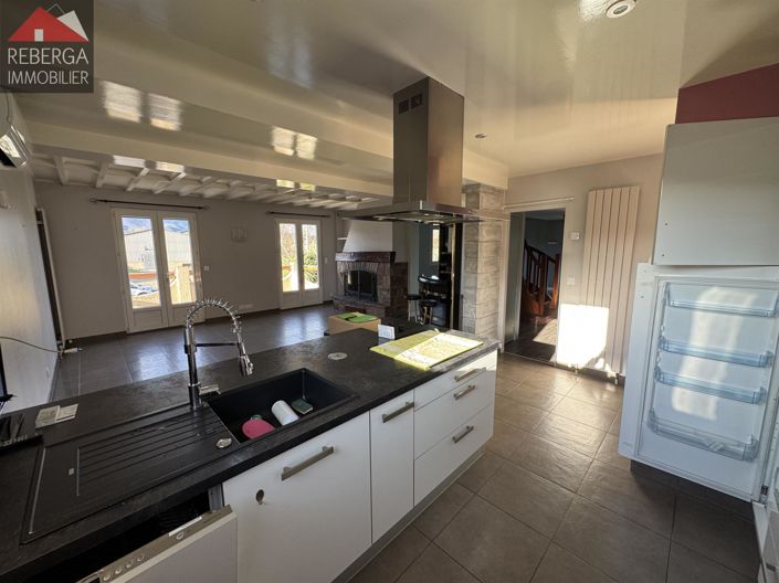 Image No.4-4 Bed House for sale