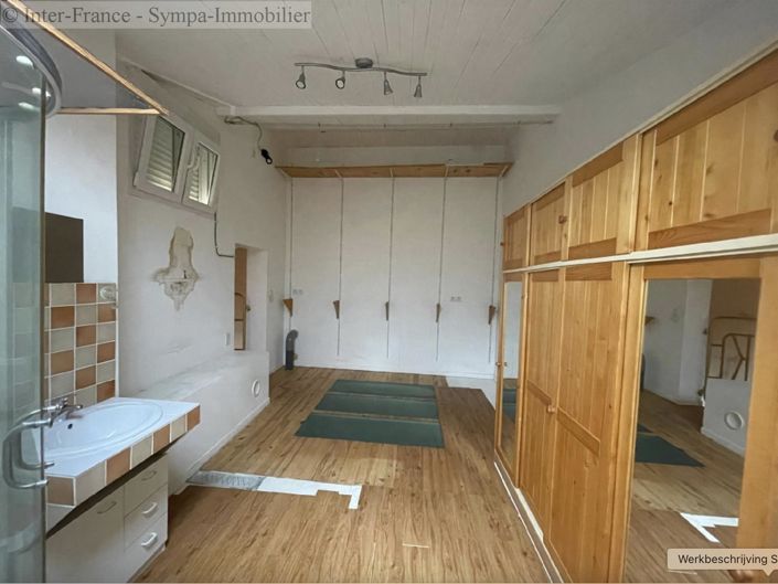 Image No.8-2 Bed House for sale