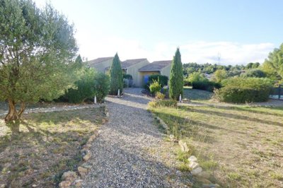 Maison de 6 chambres à vendre à Neffiès