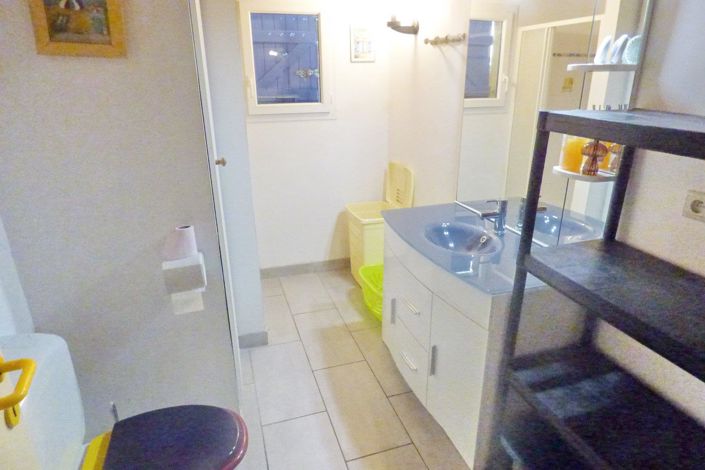 Image No.9-Maison de 6 chambres à vendre à Neffiès