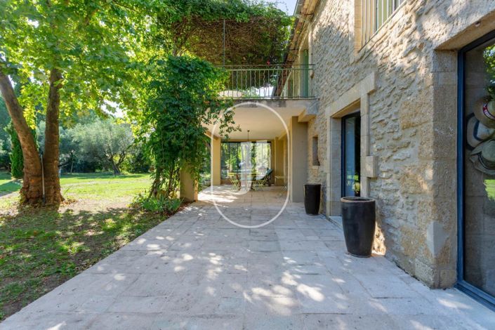 Image No.1-6 Bed House for sale
