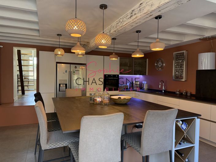 Image No.12-5 Bed House for sale