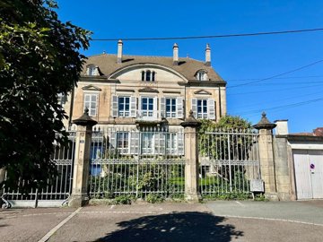 1 - Franche-Comté, Maison