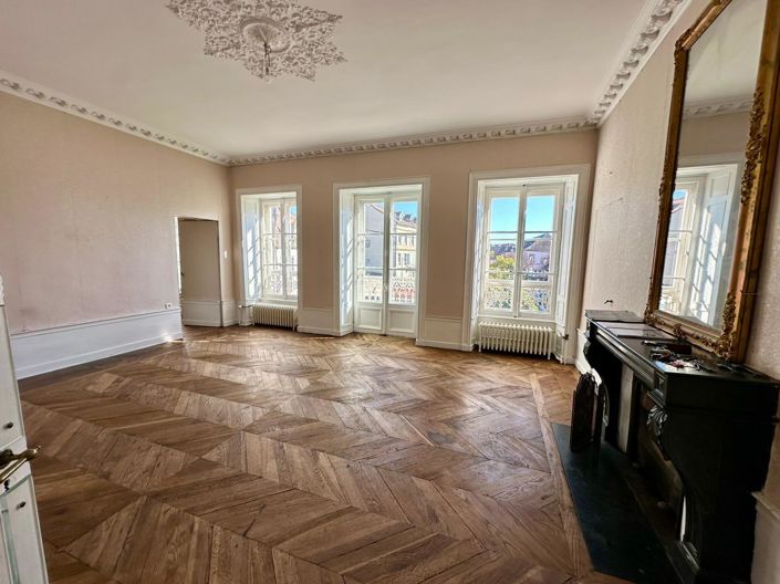 Image No.22-Maison de 7 chambres à vendre à Franche-Comté