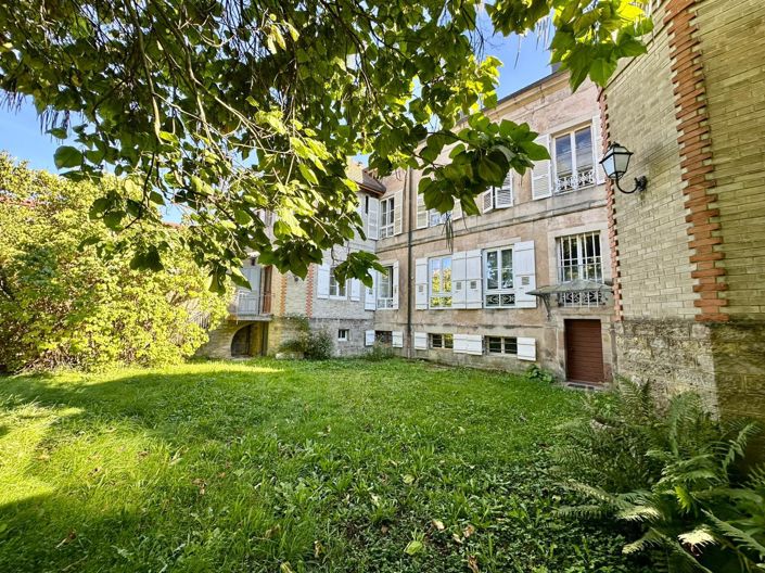 Image No.3-Maison de 7 chambres à vendre à Franche-Comté