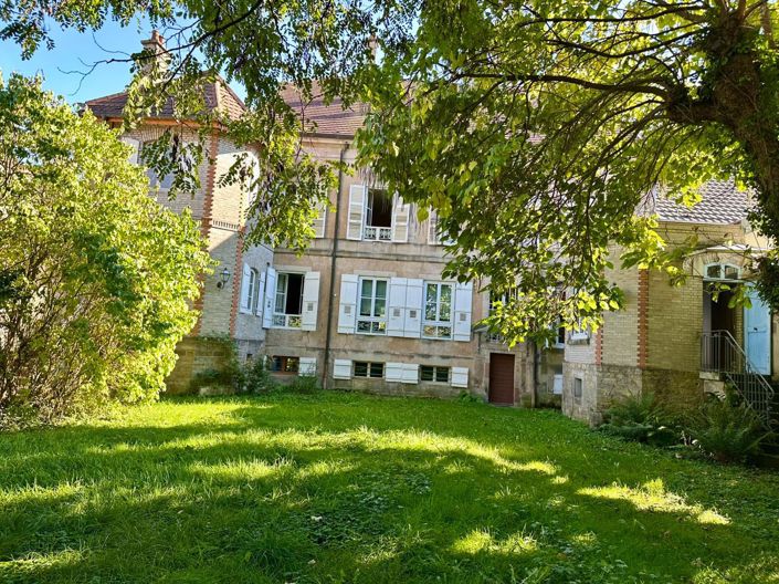 Image No.51-Maison de 7 chambres à vendre à Franche-Comté