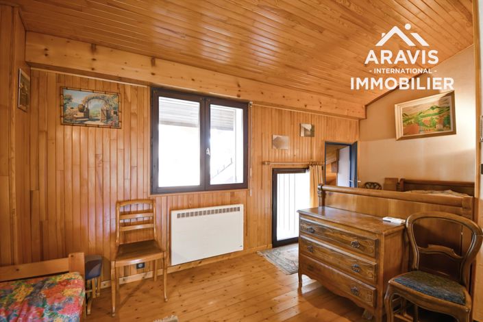 Image No.10-2 Bed House for sale