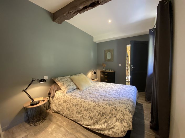 Image No.10-3 Bed House for sale