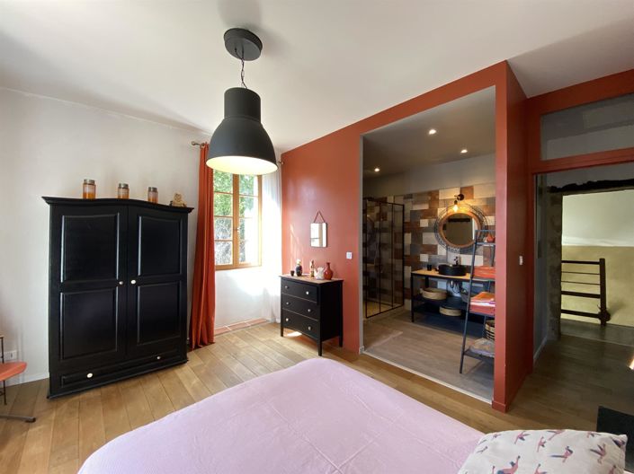 Image No.17-3 Bed House for sale