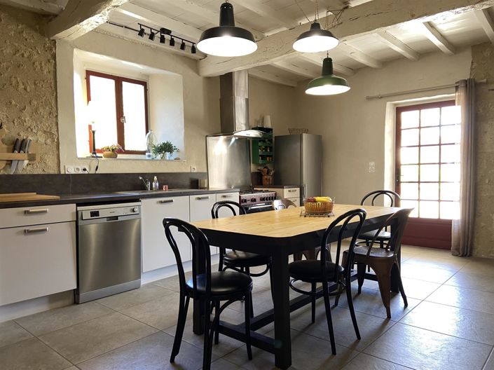 Image No.8-3 Bed House for sale