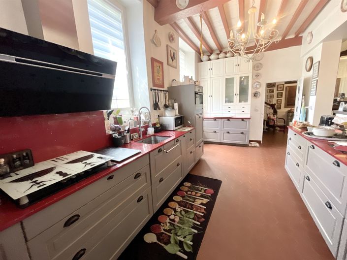 Image No.9-4 Bed House for sale