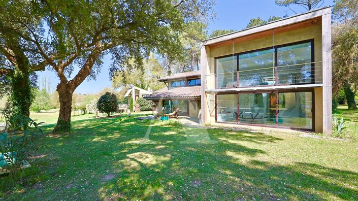 Image No.10-4 Bed House for sale