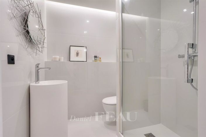 Image No.12-Propriété de 2 chambres à vendre à Saint-Cloud