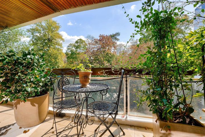 Image No.2-Propriété de 2 chambres à vendre à Saint-Cloud