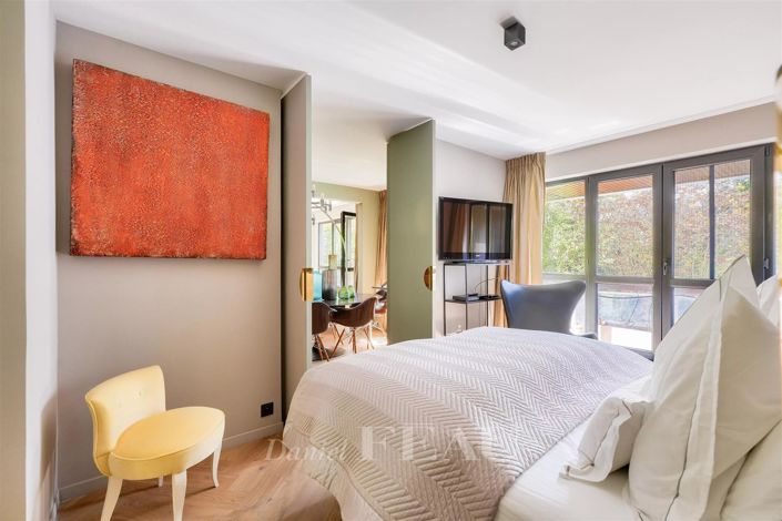 Image No.7-Propriété de 2 chambres à vendre à Saint-Cloud