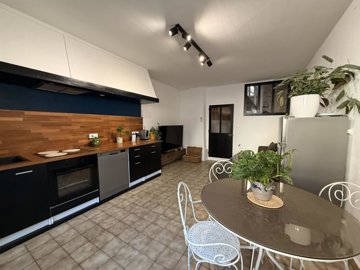 1 - Charolles, House