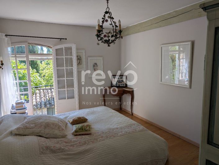 Image No.15-4 Bed House for sale