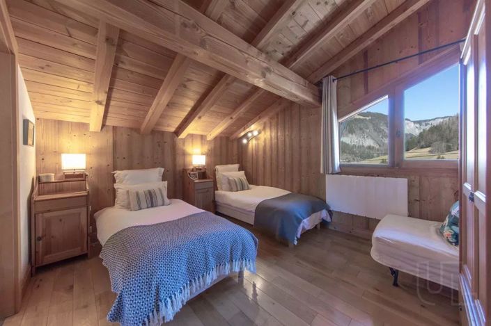 Image No.30-6 Bed House for sale