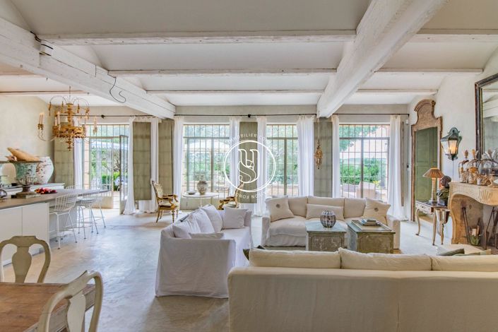 Image No.5-Maison de 5 chambres à vendre à Uzès