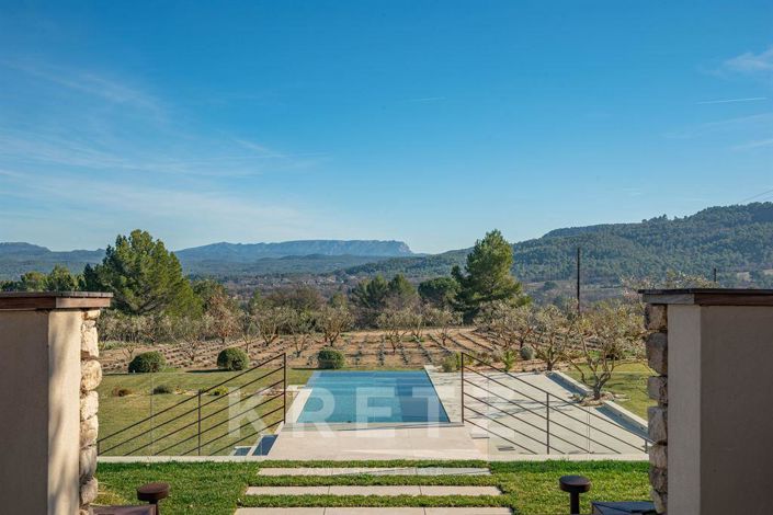 Image No.2-Maison de 7 chambres à vendre à Bouches-du-Rhône