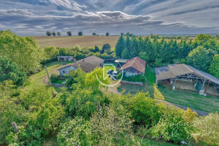 Image No.10-3 Bed House for sale