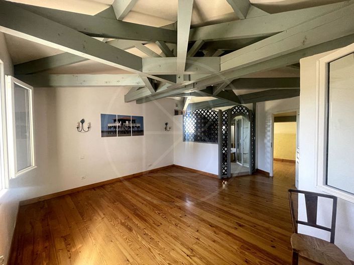 Image No.13-5 Bed House for sale