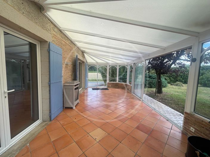 Image No.17-5 Bed House for sale