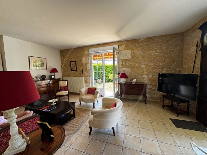 Image No.6-3 Bed House for sale