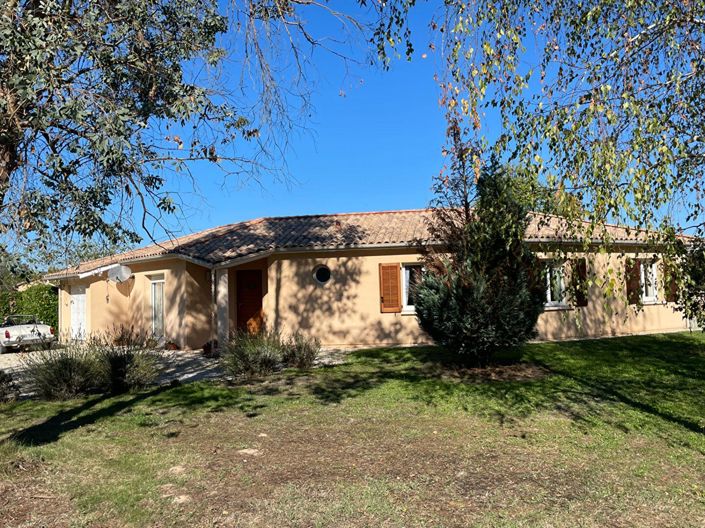 Image No.1-4 Bed House for sale