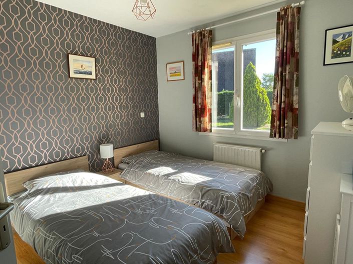 Image No.8-4 Bed House for sale