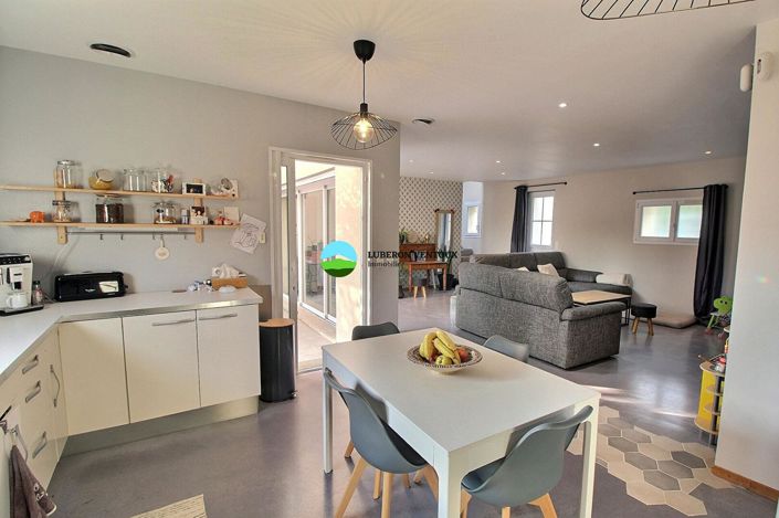 Image No.5-Maison de 5 chambres à vendre à Caromb