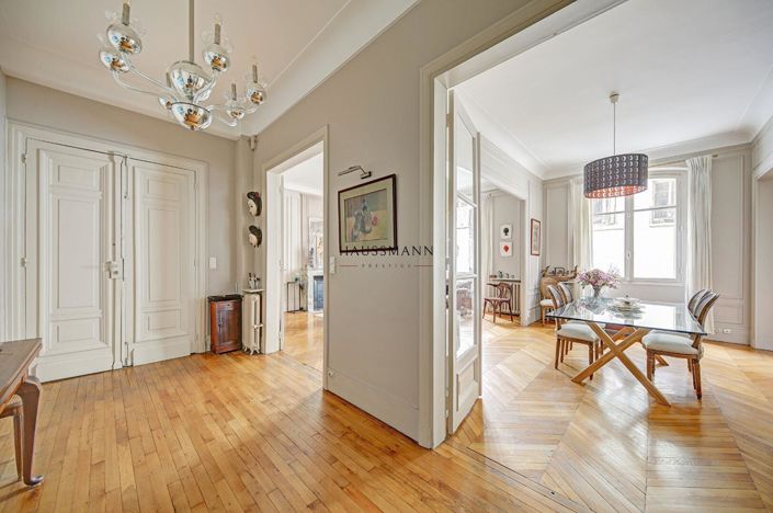 Image No.8-4 Bed Property for sale